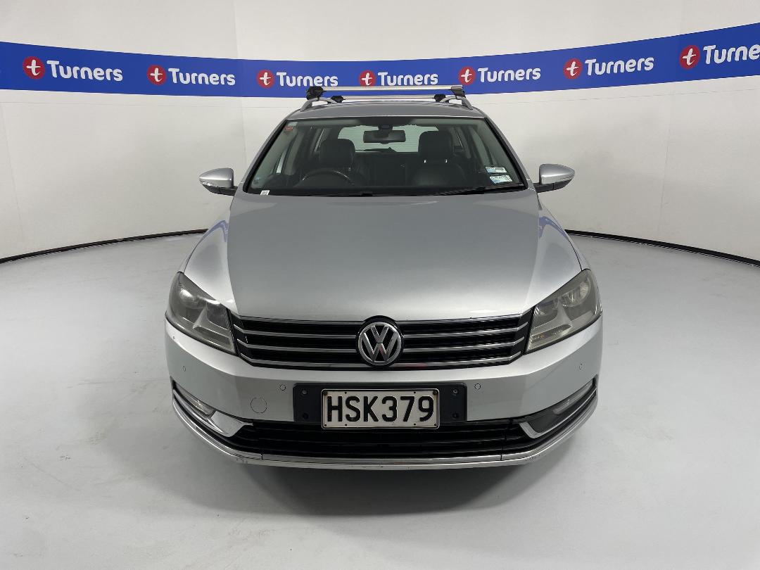 Photo '2' of Volkswagen Passat Photo '2' of Volkswagen Passat