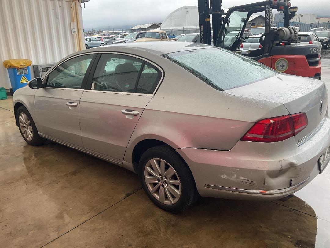 Photo '3' of Volkswagen Passat Photo '3' of Volkswagen Passat