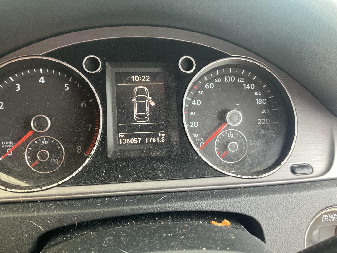 Photo '8' of Volkswagen Passat Photo '8' of Volkswagen Passat