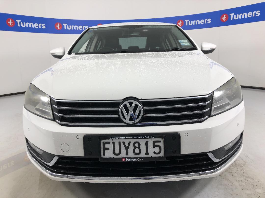 Photo '2' of Volkswagen Passat Photo '2' of Volkswagen Passat