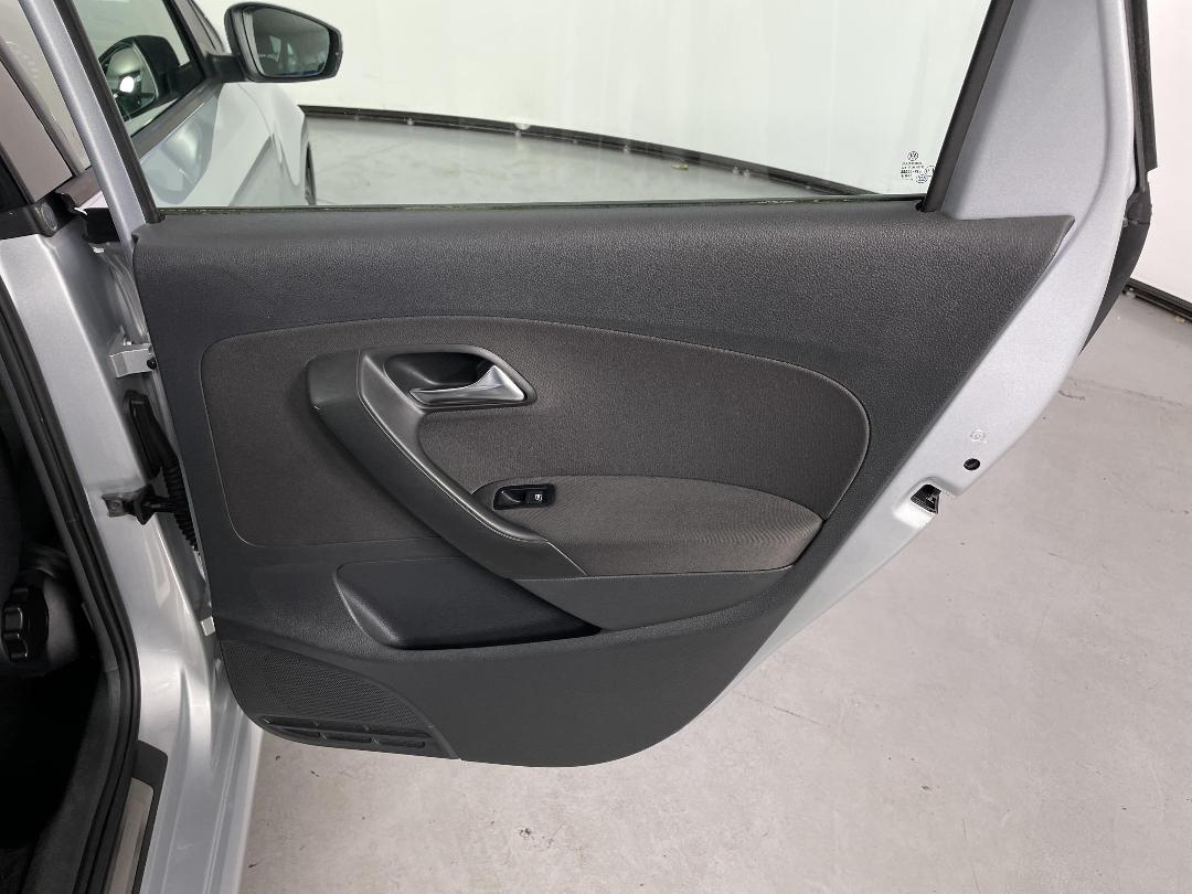 Photo '19' of Volkswagen Polo