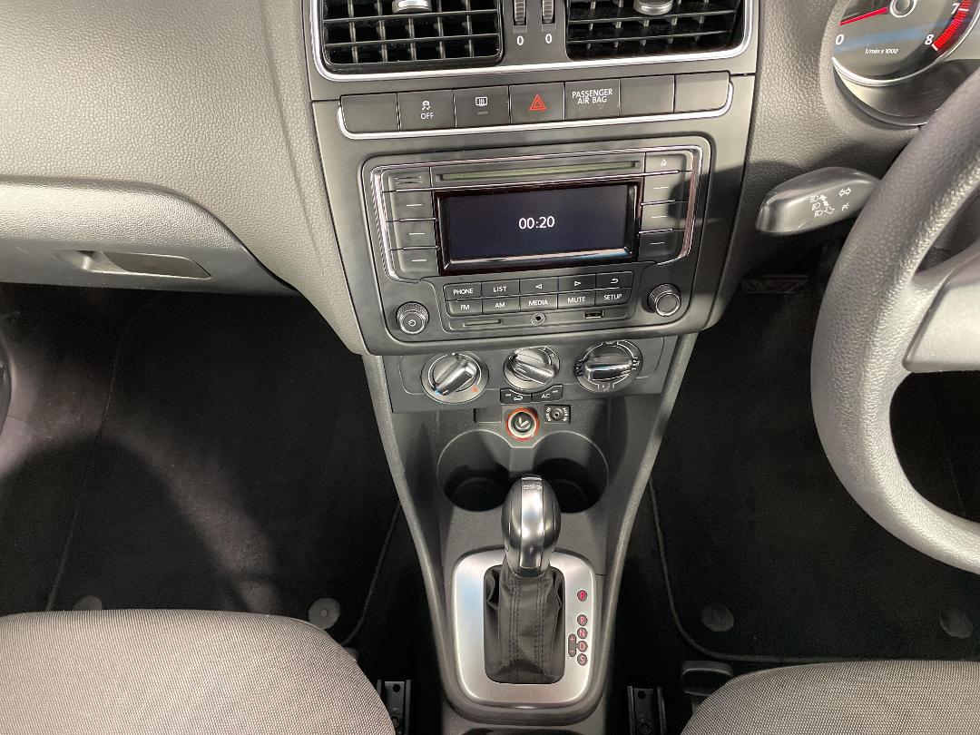 Photo '18' of Volkswagen Polo