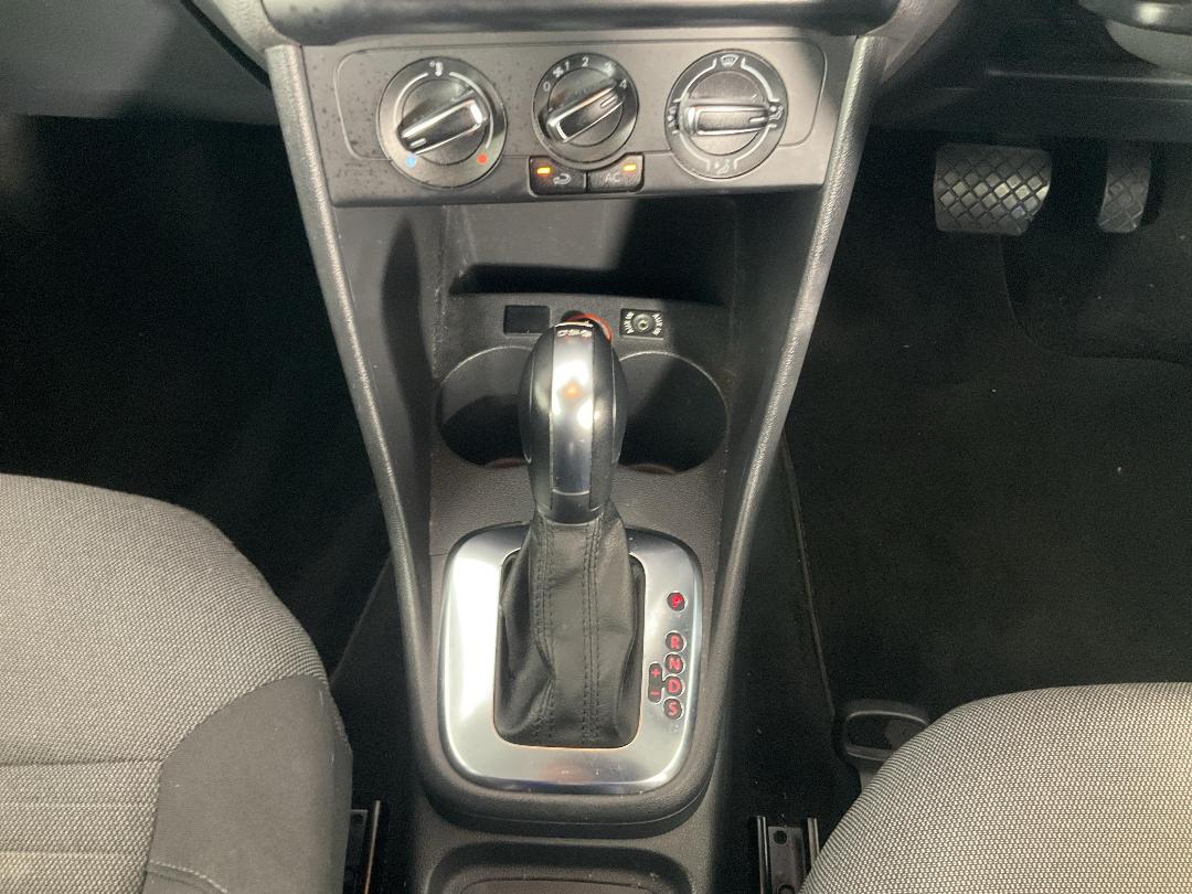 Photo '18' of Volkswagen Polo