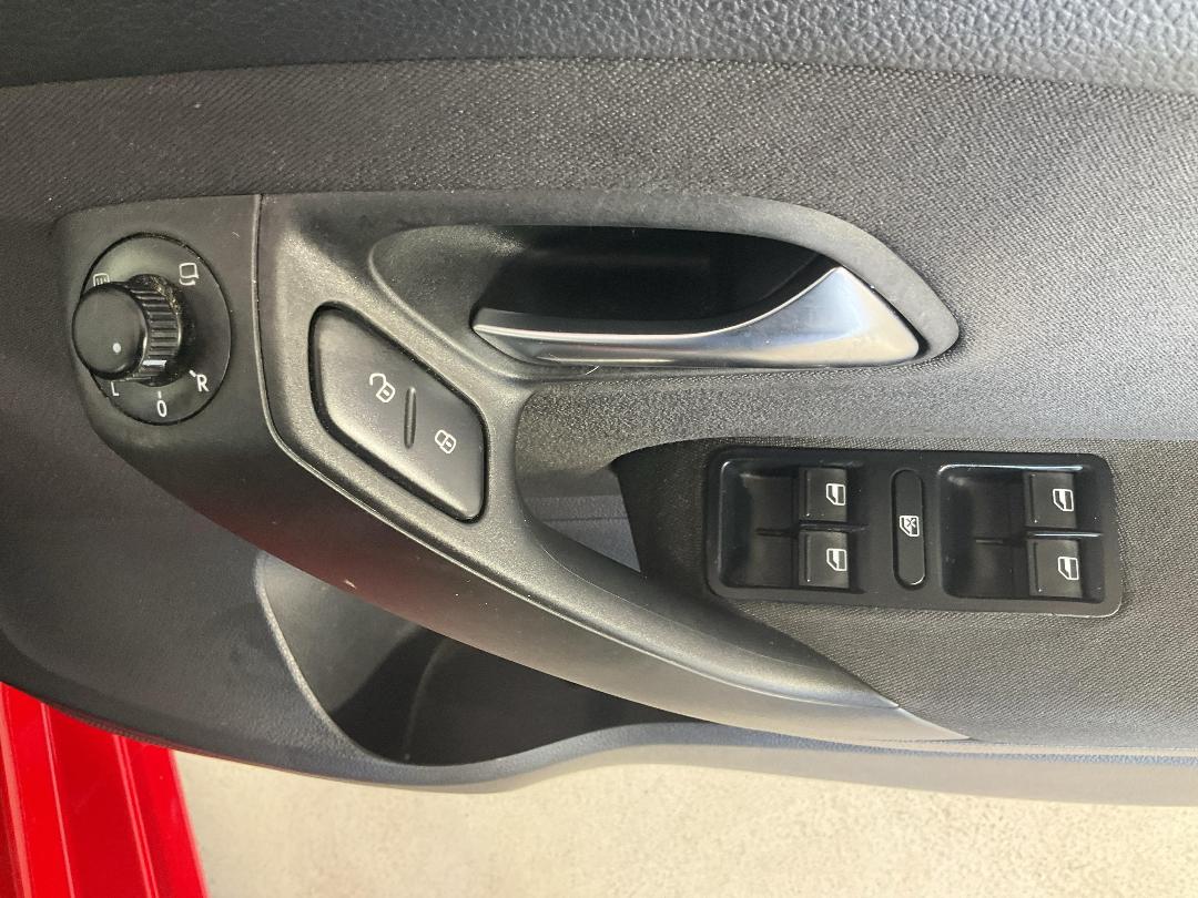 Photo '23' of Volkswagen Polo