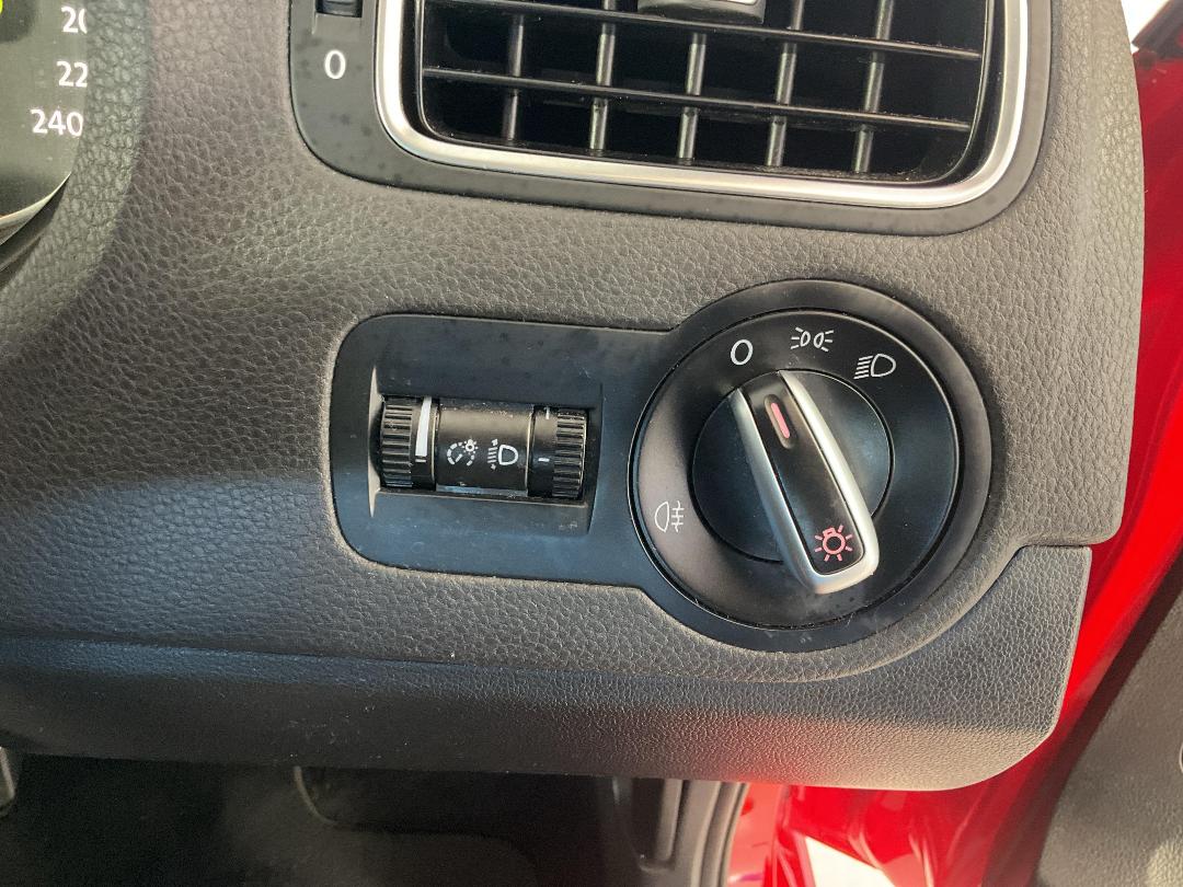 Photo '24' of Volkswagen Polo