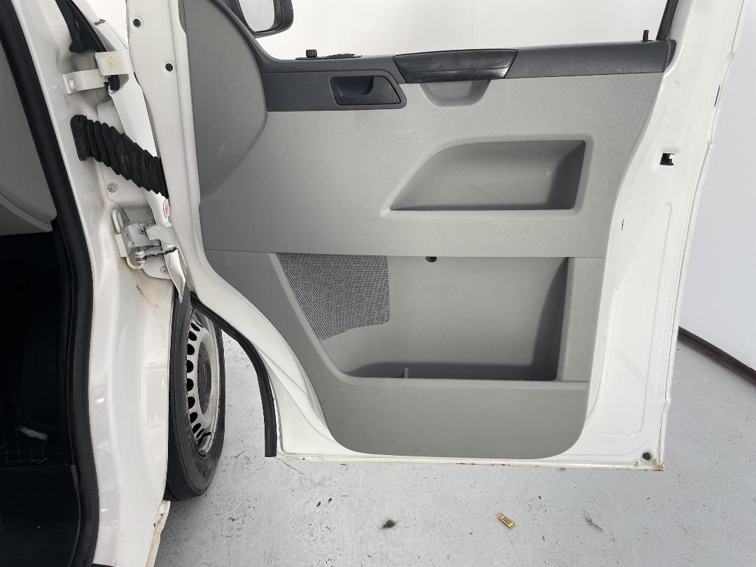 Photo '15' of Volkswagen T5