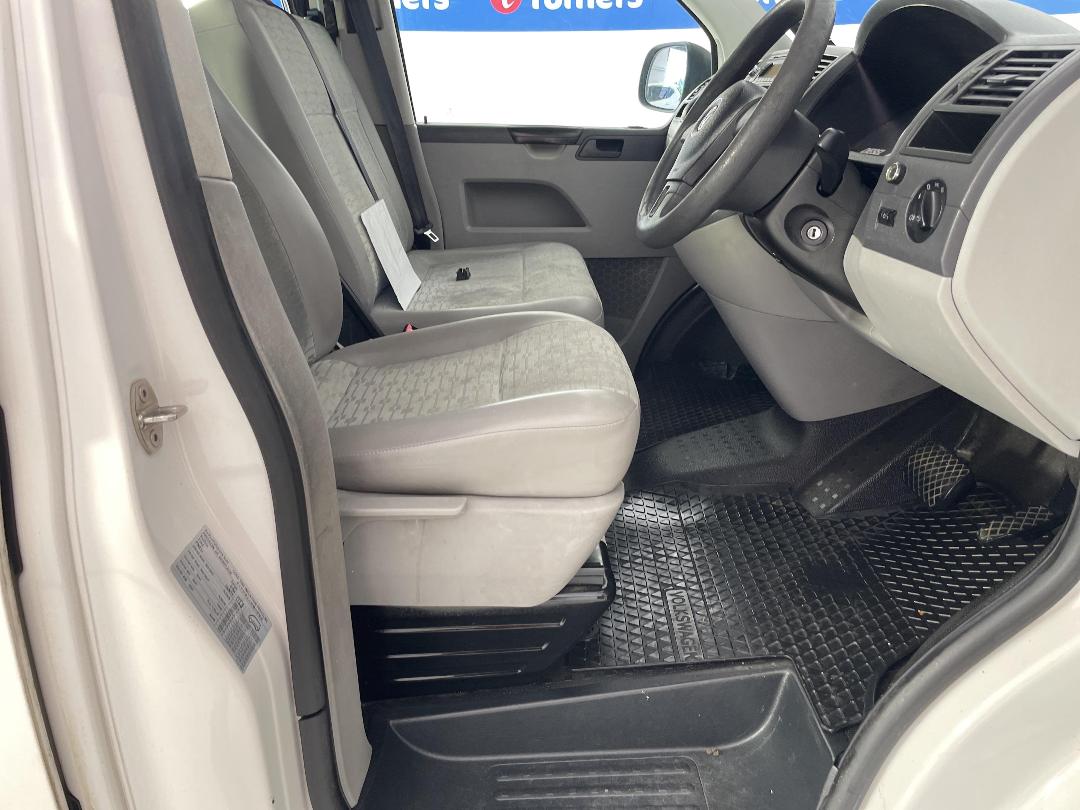 Photo '16' of Volkswagen T5