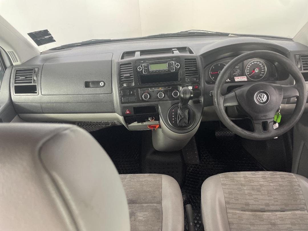 Photo '17' of Volkswagen T5