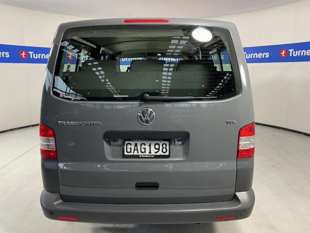 Photo '6' of Volkswagen T5