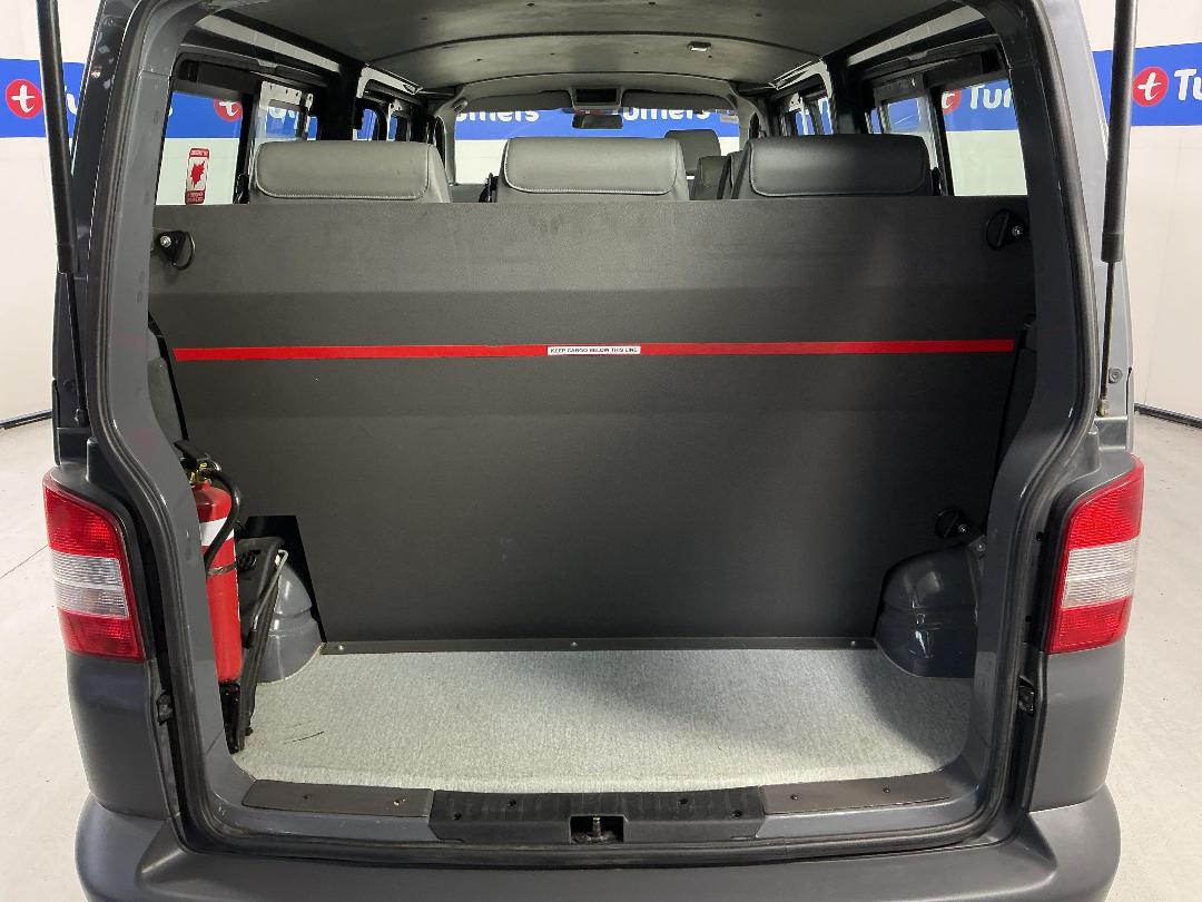 Photo '14' of Volkswagen T5