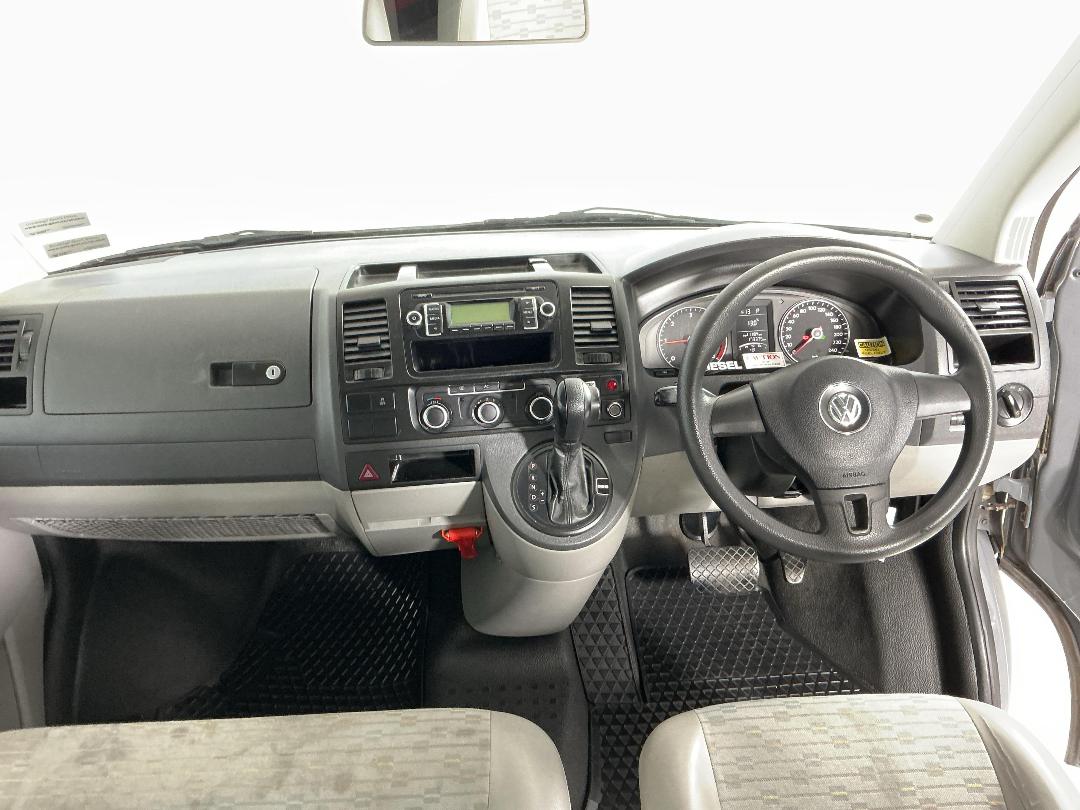 Photo '17' of Volkswagen T5