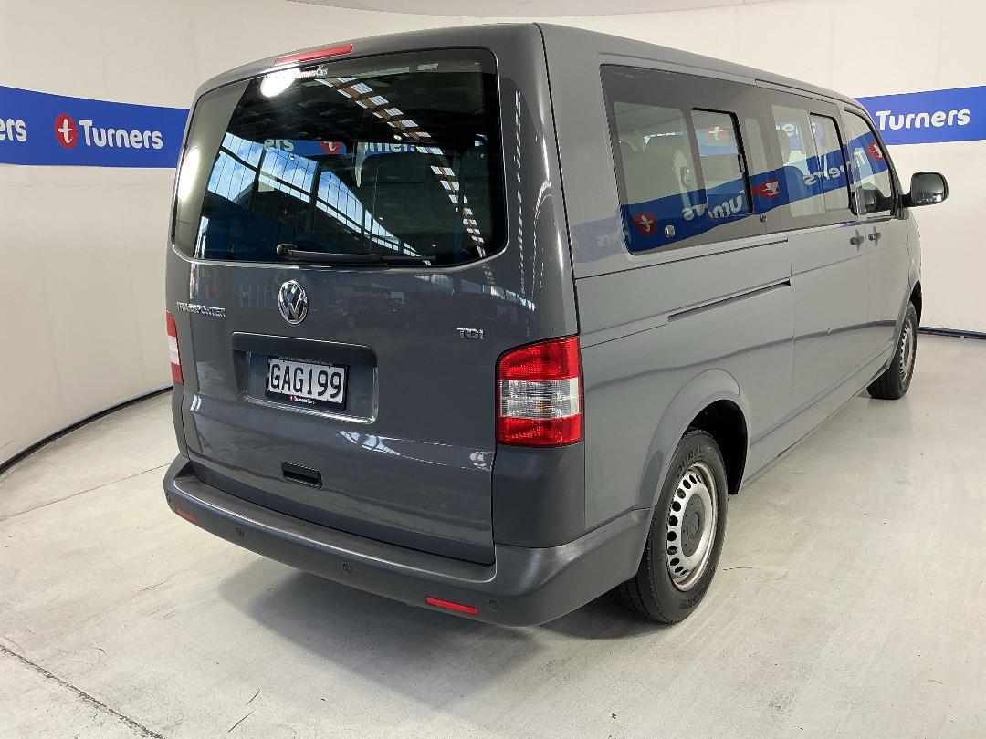 Photo '7' of Volkswagen T5