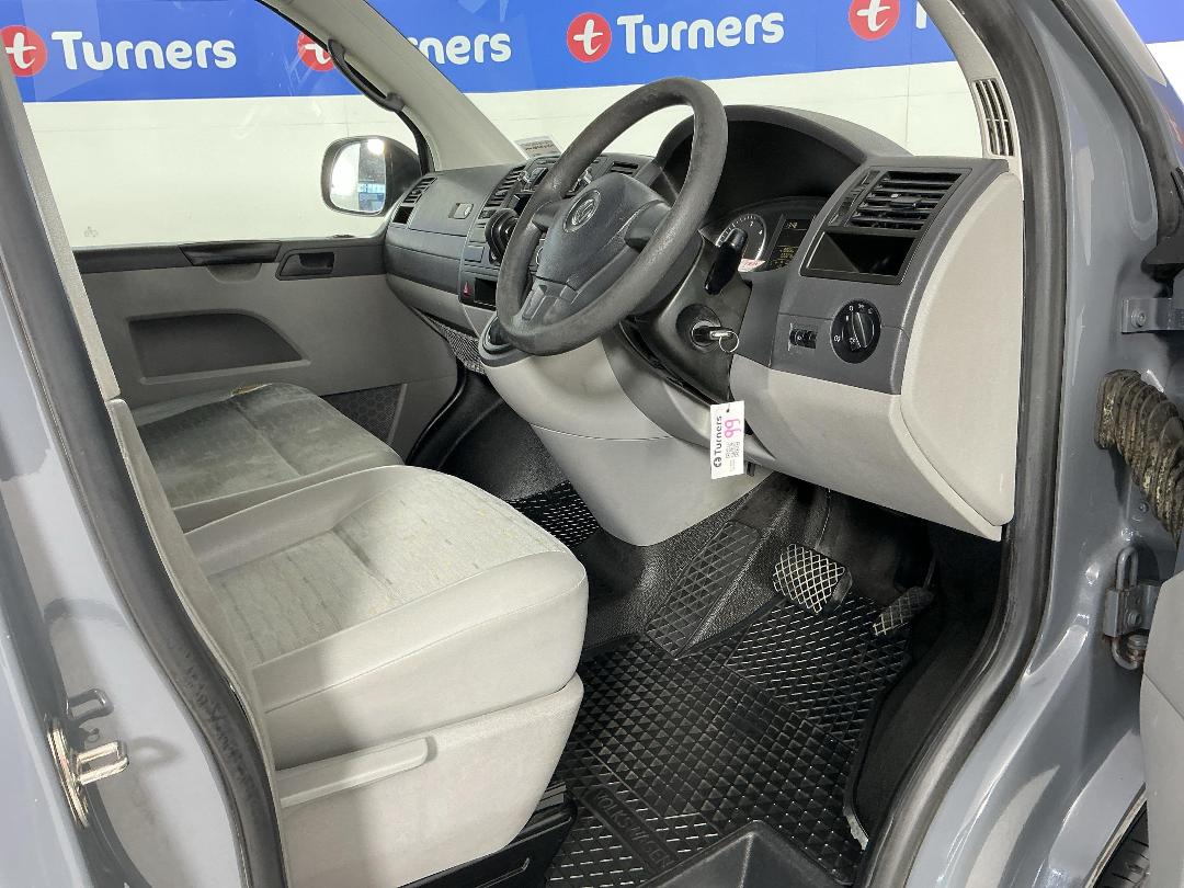 Photo '16' of Volkswagen T5