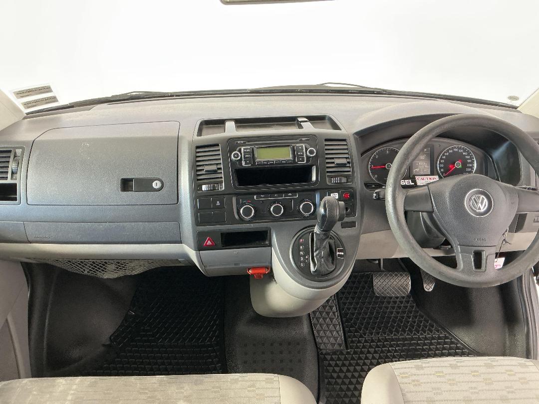 Photo '17' of Volkswagen T5