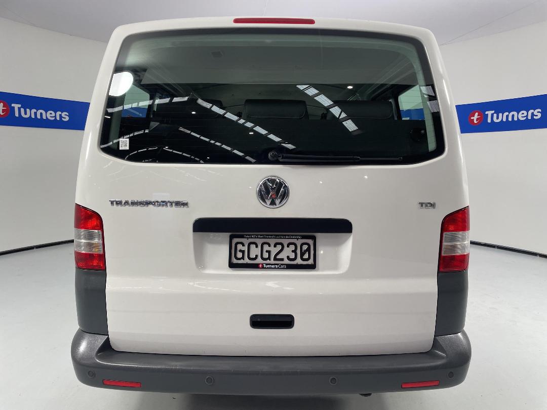 Photo '6' of Volkswagen T5