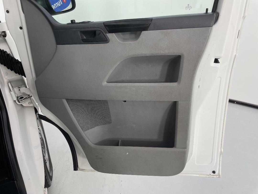 Photo '15' of Volkswagen T5