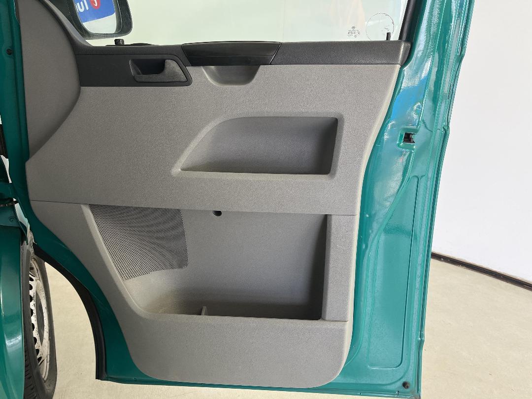 Photo '15' of Volkswagen T5