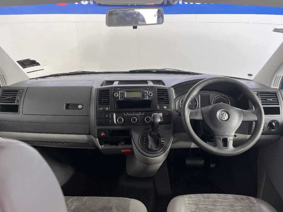 Photo '17' of Volkswagen T5