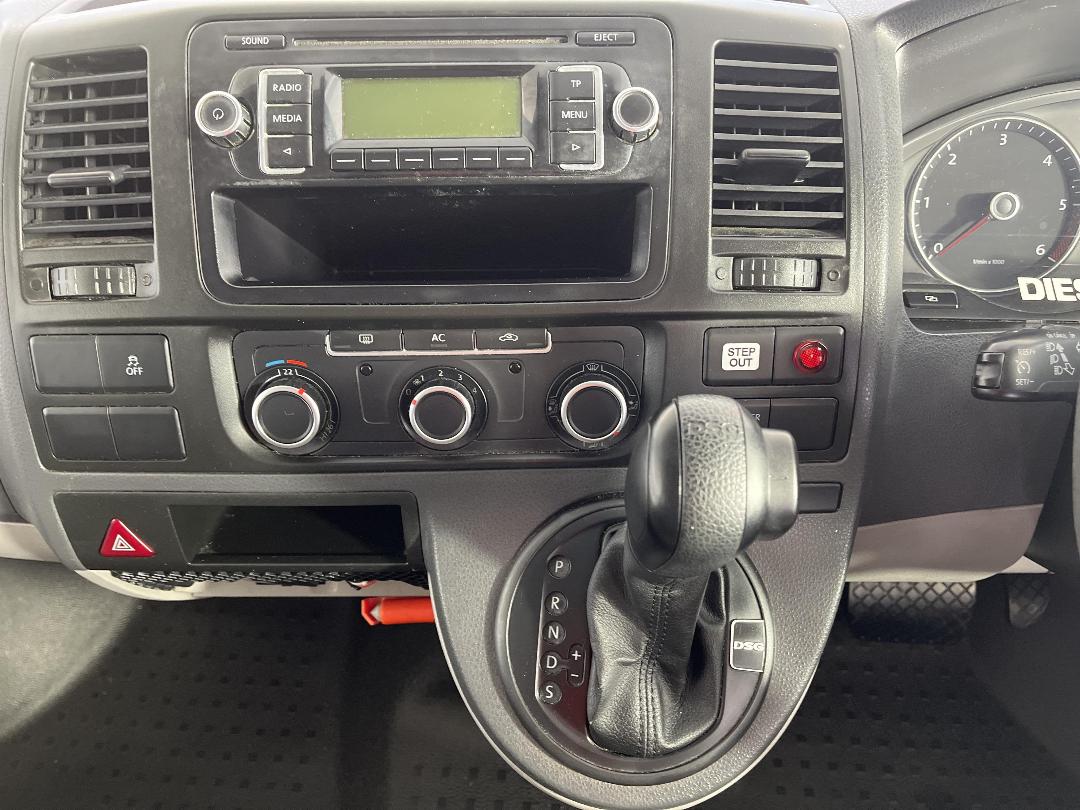 Photo '18' of Volkswagen T5