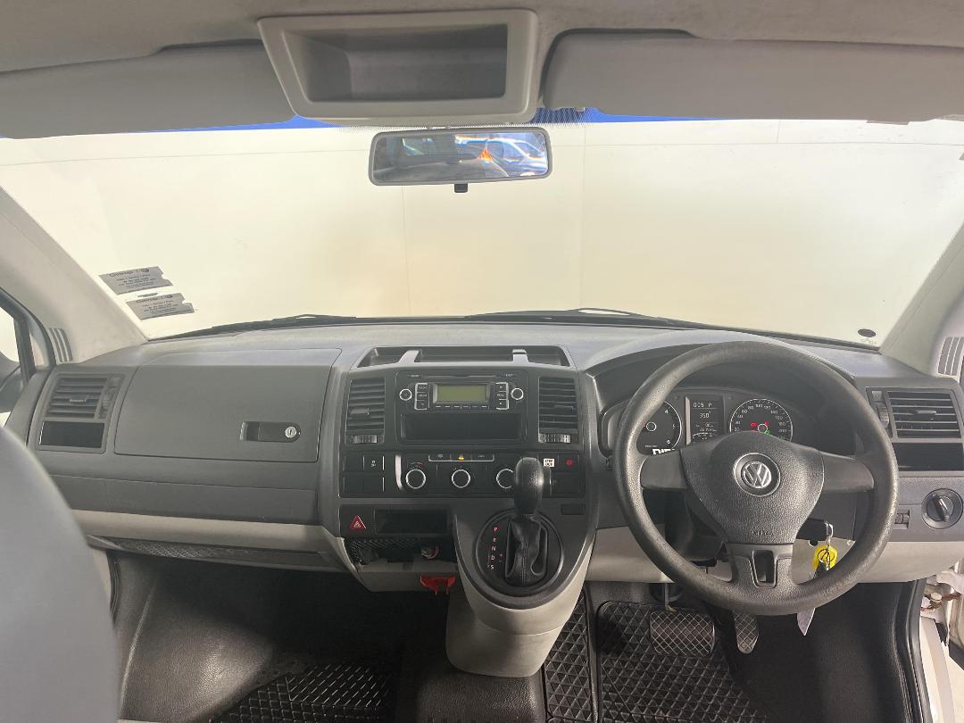 Photo '17' of Volkswagen T5