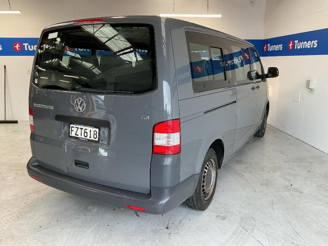 Photo '7' of Volkswagen T5