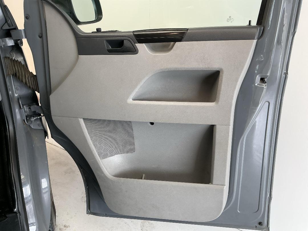 Photo '15' of Volkswagen T5