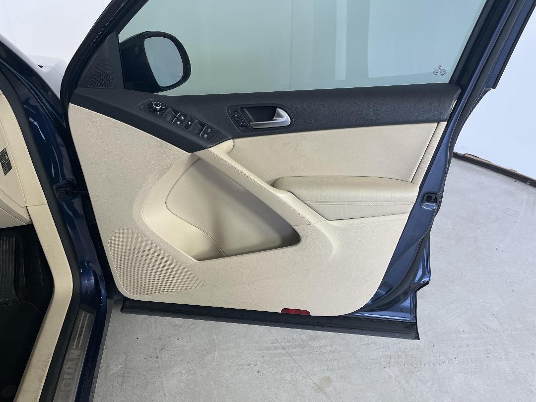 Photo '15' of Volkswagen Tiguan Photo '15' of Volkswagen Tiguan