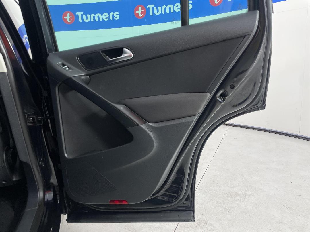 Photo '19' of Volkswagen Tiguan Photo '19' of Volkswagen Tiguan