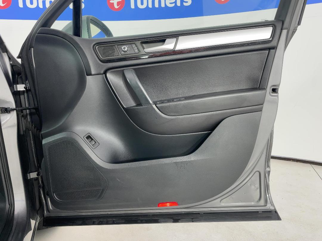 Photo '15' of Volkswagen Touareg Photo '15' of Volkswagen Touareg