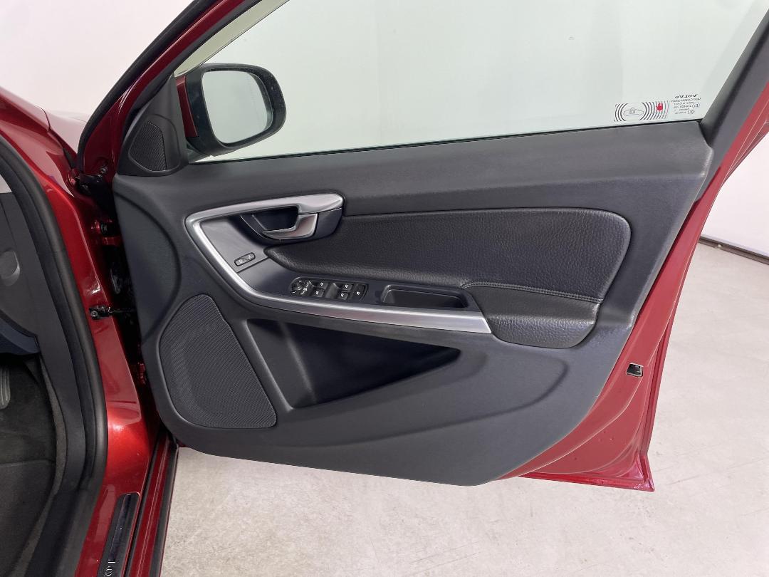 Photo '15' of Volvo S60 Photo '15' of Volvo S60