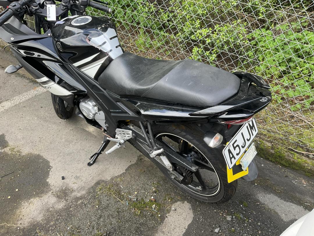 Photo '6' of Yamaha YZF R15A