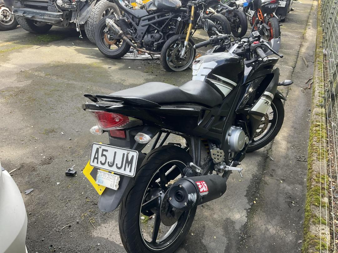 Photo '7' of Yamaha YZF R15A