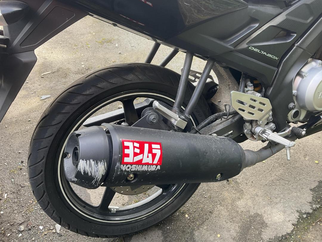 Photo '8' of Yamaha YZF R15A