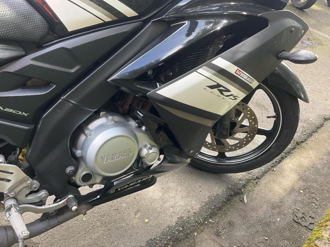 Photo '9' of Yamaha YZF R15A