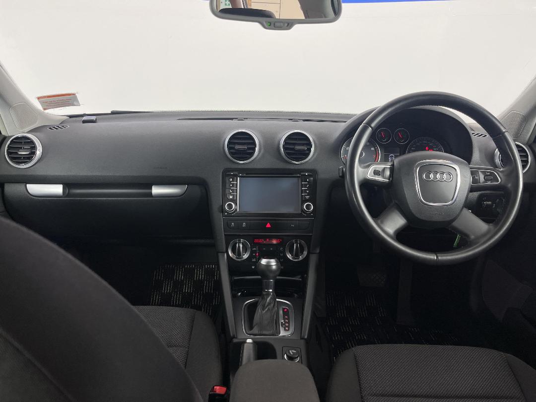 Photo '17' of Audi A3 Photo '17' of Audi A3