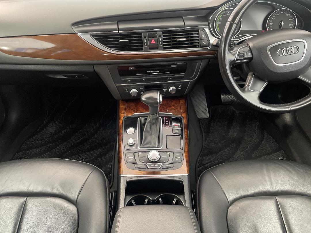 Photo '18' of Audi A6 Photo '18' of Audi A6