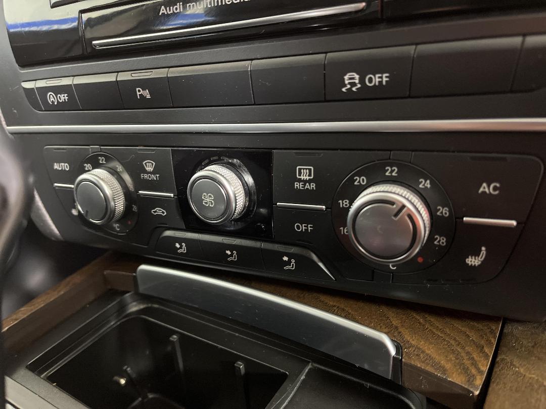 Photo '24' of Audi A6 Photo '24' of Audi A6