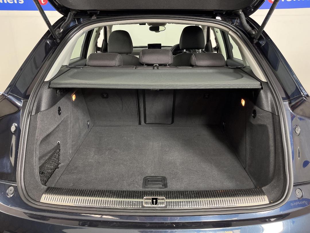 Photo '14' of Audi Q3 Photo '14' of Audi Q3