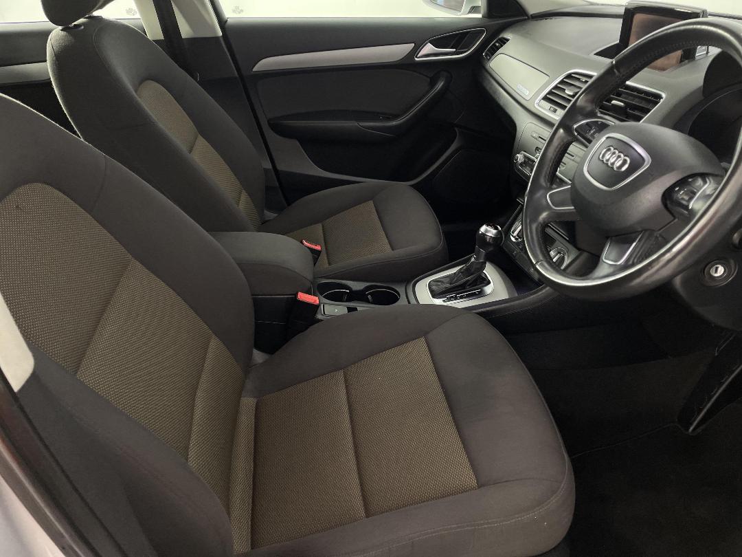 Photo '16' of Audi Q3 Photo '16' of Audi Q3