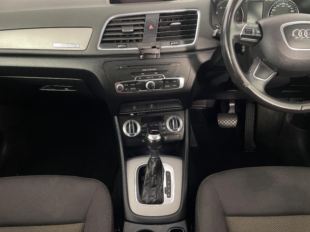 Photo '18' of Audi Q3 Photo '18' of Audi Q3