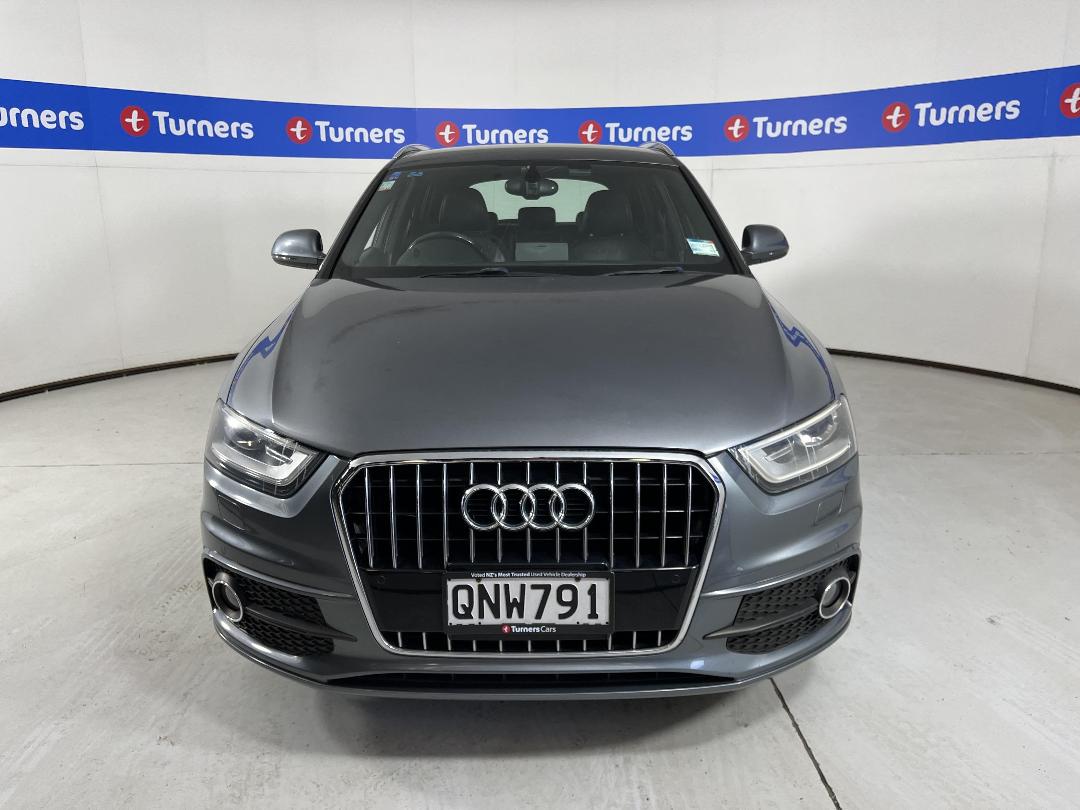 Photo '2' of Audi Q3 Photo '2' of Audi Q3