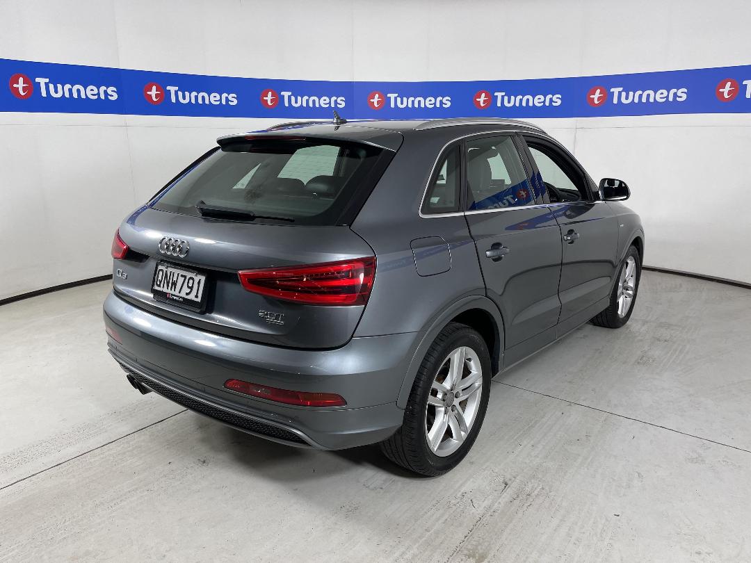 Photo '7' of Audi Q3 Photo '7' of Audi Q3