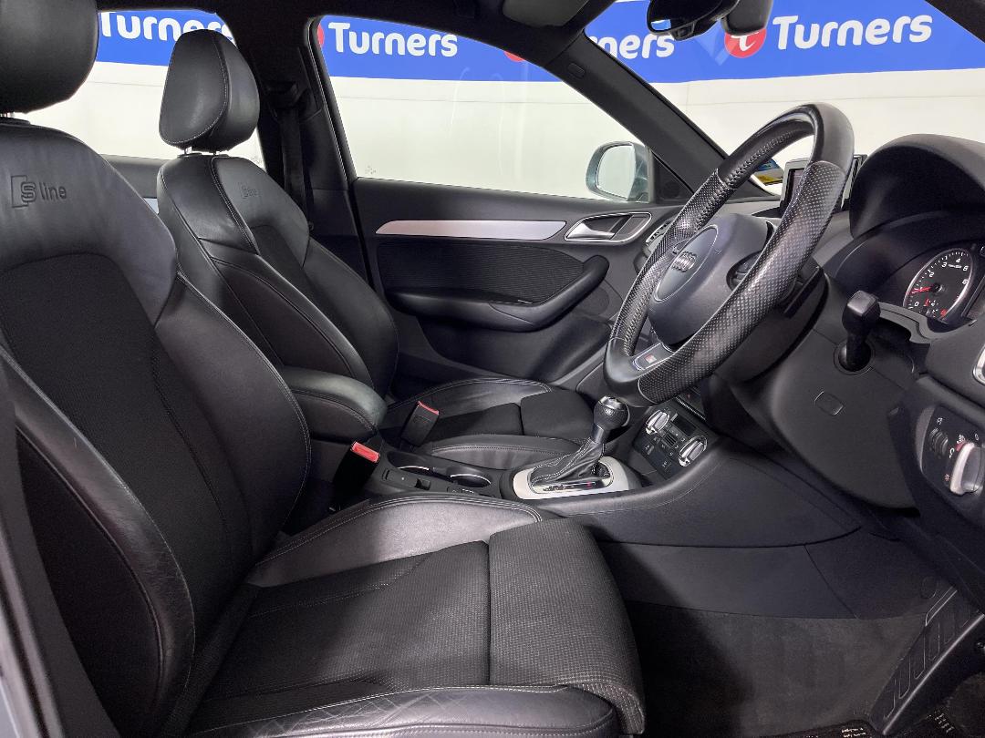 Photo '16' of Audi Q3 Photo '16' of Audi Q3