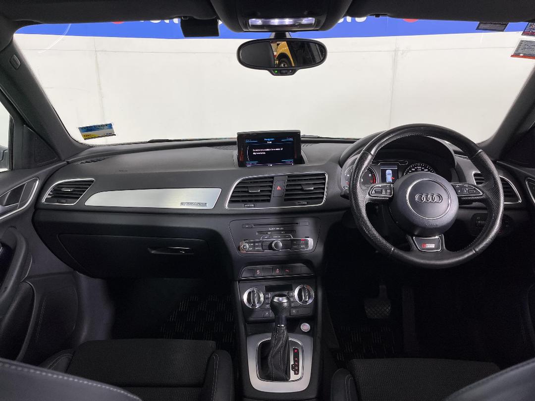 Photo '17' of Audi Q3 Photo '17' of Audi Q3