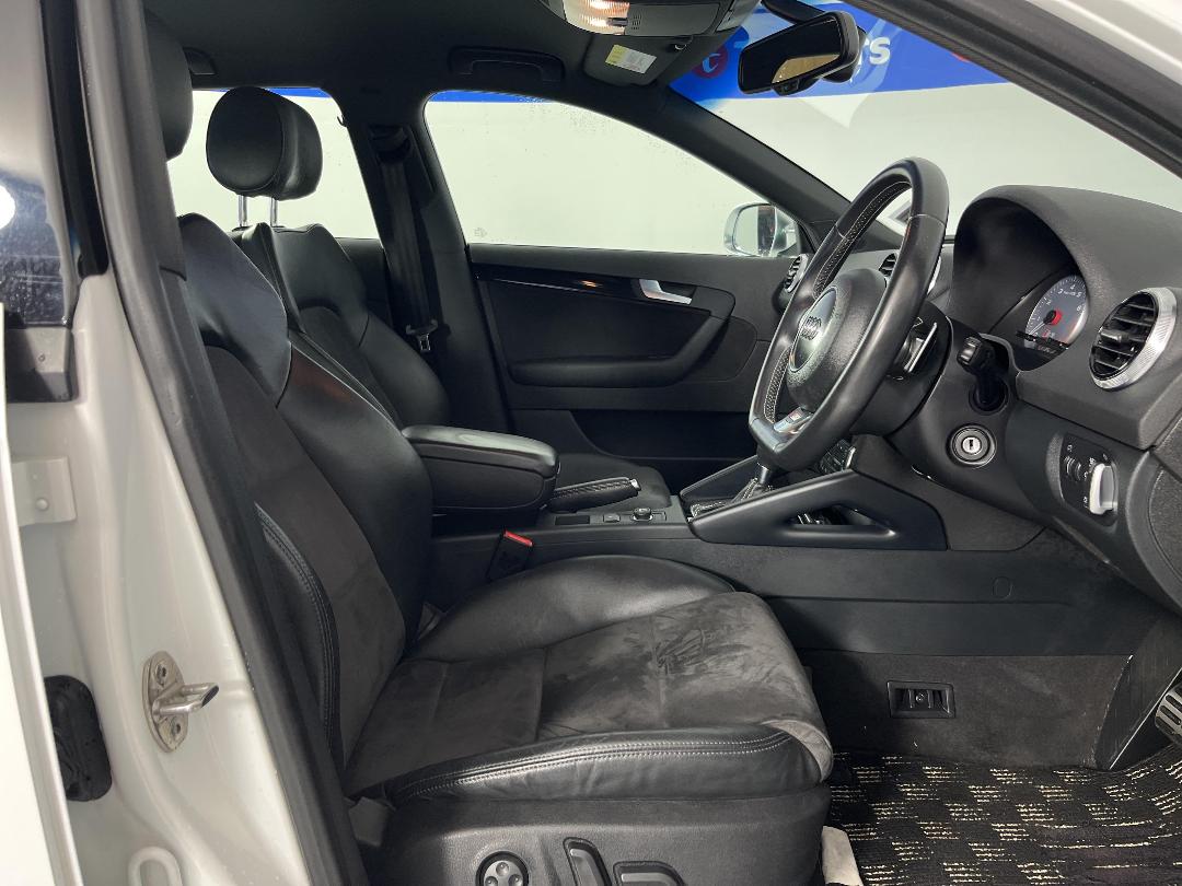 Photo '16' of Audi S3 Photo '16' of Audi S3