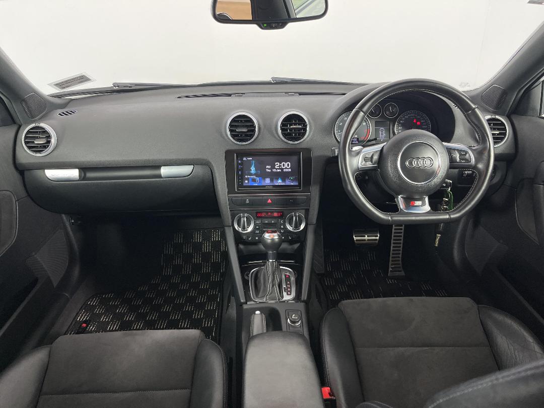 Photo '17' of Audi S3 Photo '17' of Audi S3