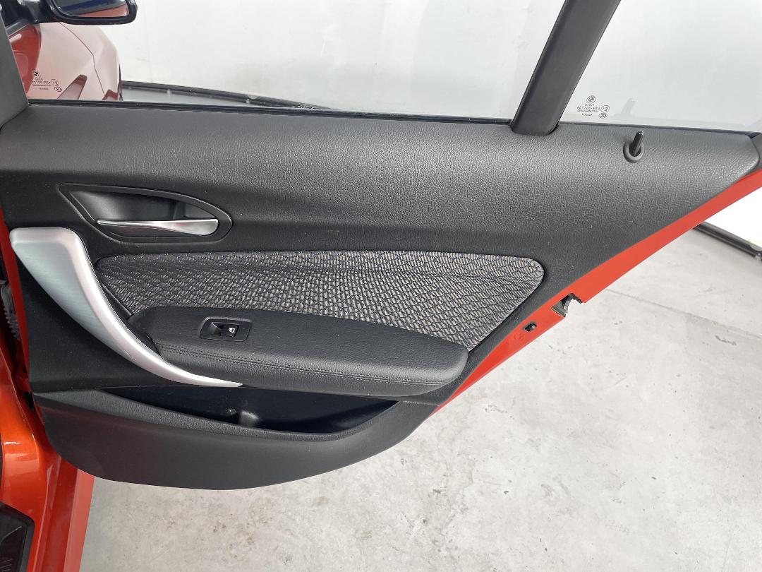 Photo '19' of BMW 1 Series Photo '19' of BMW 1 Series