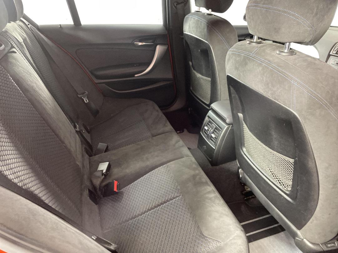 Photo '20' of BMW 1 Series Photo '20' of BMW 1 Series