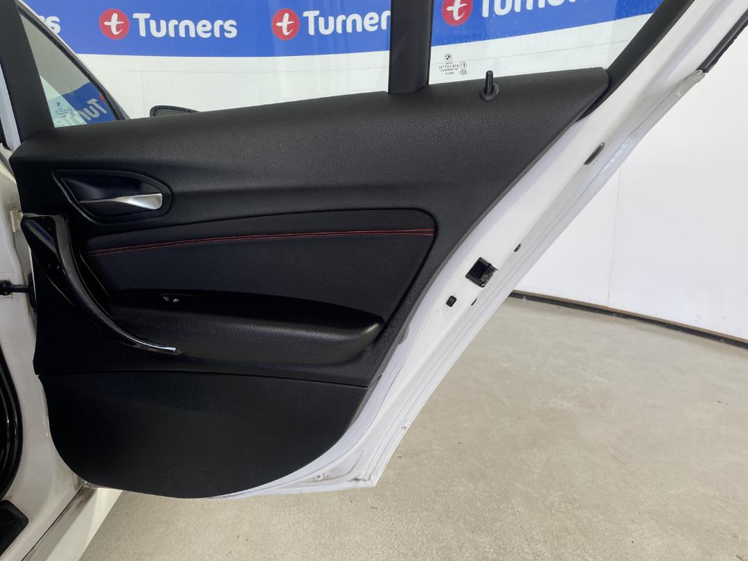 Photo '18' of BMW 1 Series Photo '18' of BMW 1 Series