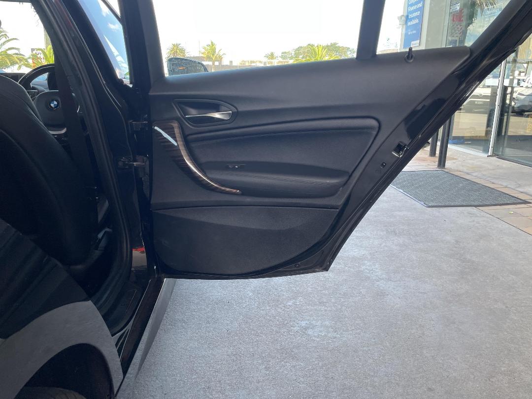 Photo '17' of BMW 116I